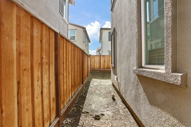 $789,000 | 98 East Calder Drive, Mountain House, CA 95391