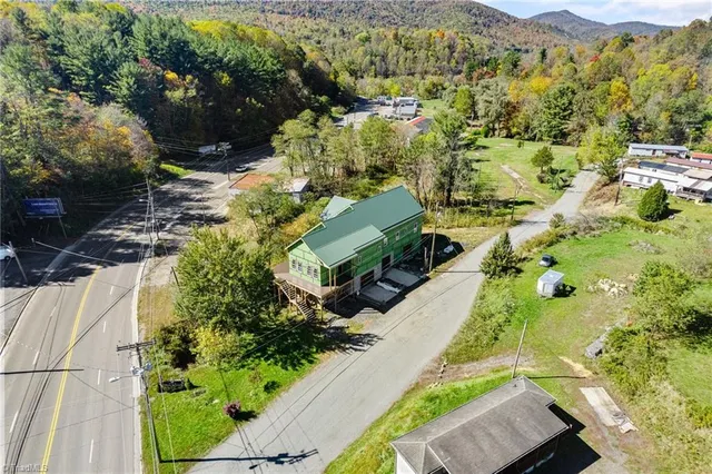 $658,000 | 101 Pennwill Parkway, West Jefferson, NC 28694