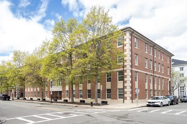 $769,000 | 45 1st Avenue, Unit 302, Boston, MA 02129