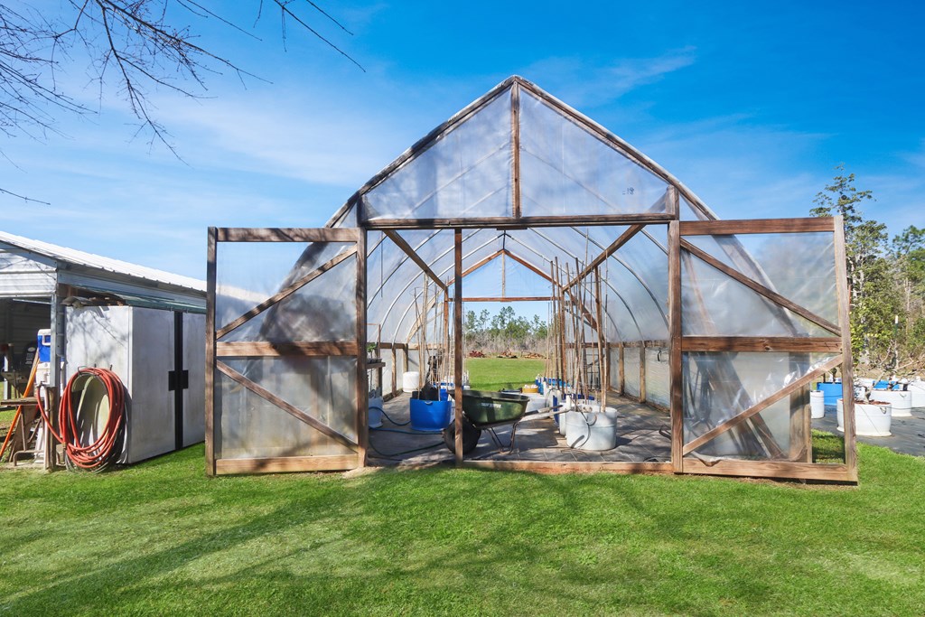 978 Griffin Road Wewahitchka, FL 32465 - Photo 9 of 15 Gallery Image 9