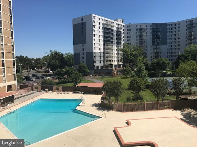 6800 Fleetwood Road, Unit 412 McLean, VA 22101 - Photo 2 of 36