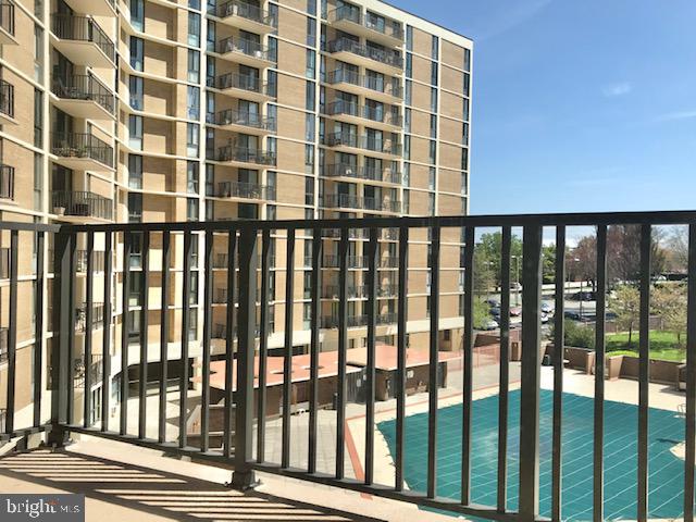 6800 Fleetwood Road, Unit 412 McLean, VA 22101 - Photo 12 of 36