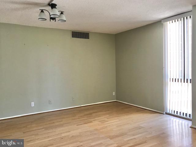 6800 Fleetwood Road, Unit 412 McLean, VA 22101 - Photo 21 of 36