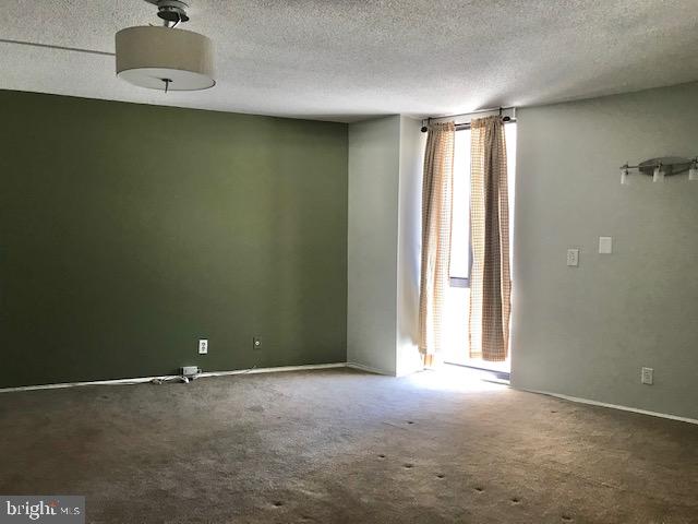 6800 Fleetwood Road, Unit 412 McLean, VA 22101 - Photo 24 of 36