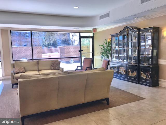 6800 Fleetwood Road, Unit 412 McLean, VA 22101 - Photo 34 of 36