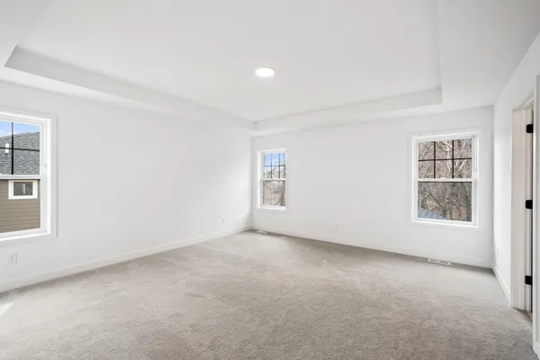 $1,068,675 | 1884 Royal Boulevard North, Lake Elmo, MN 55042