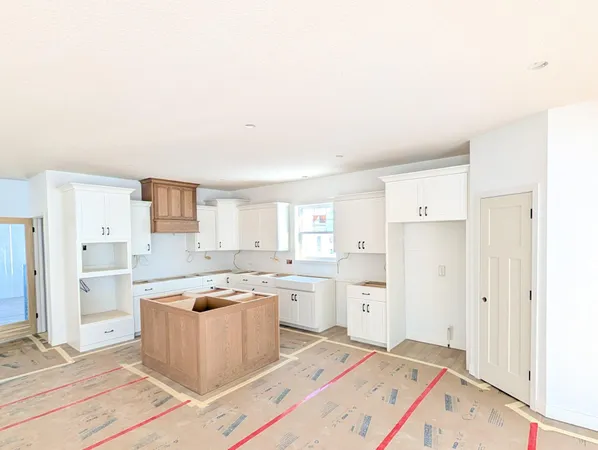 $1,068,675 | 1884 Royal Boulevard North, Lake Elmo, MN 55042