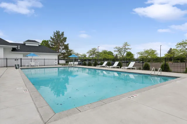 $1,062,675 | 1884 Royal Boulevard North, Lake Elmo, MN 55042