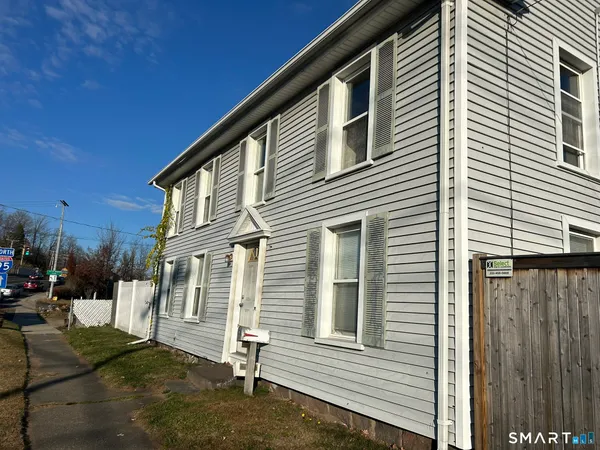 $3,000 | 101 High Street, Unit 2, East Haven, CT 06512