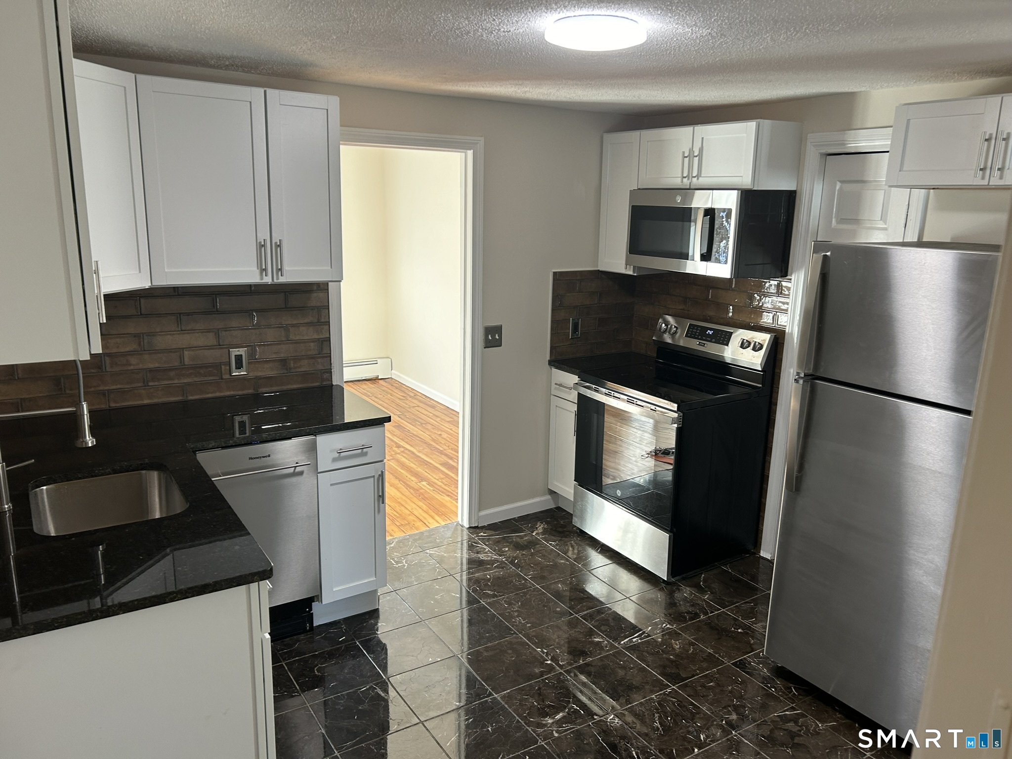 101 High Street, Unit 2 East Haven, CT 06512 - Photo 5 of 25
