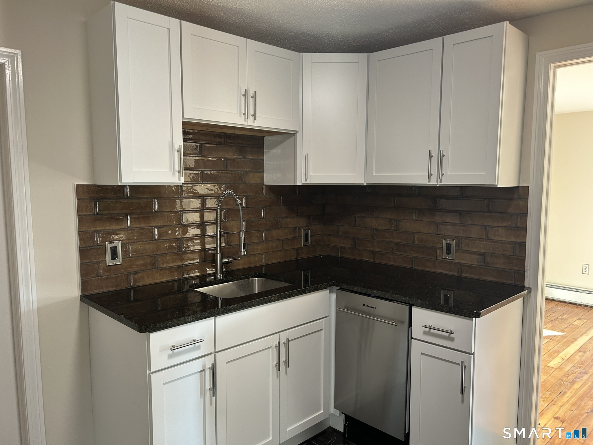 101 High Street, Unit 2 East Haven, CT 06512 - Photo 6 of 25