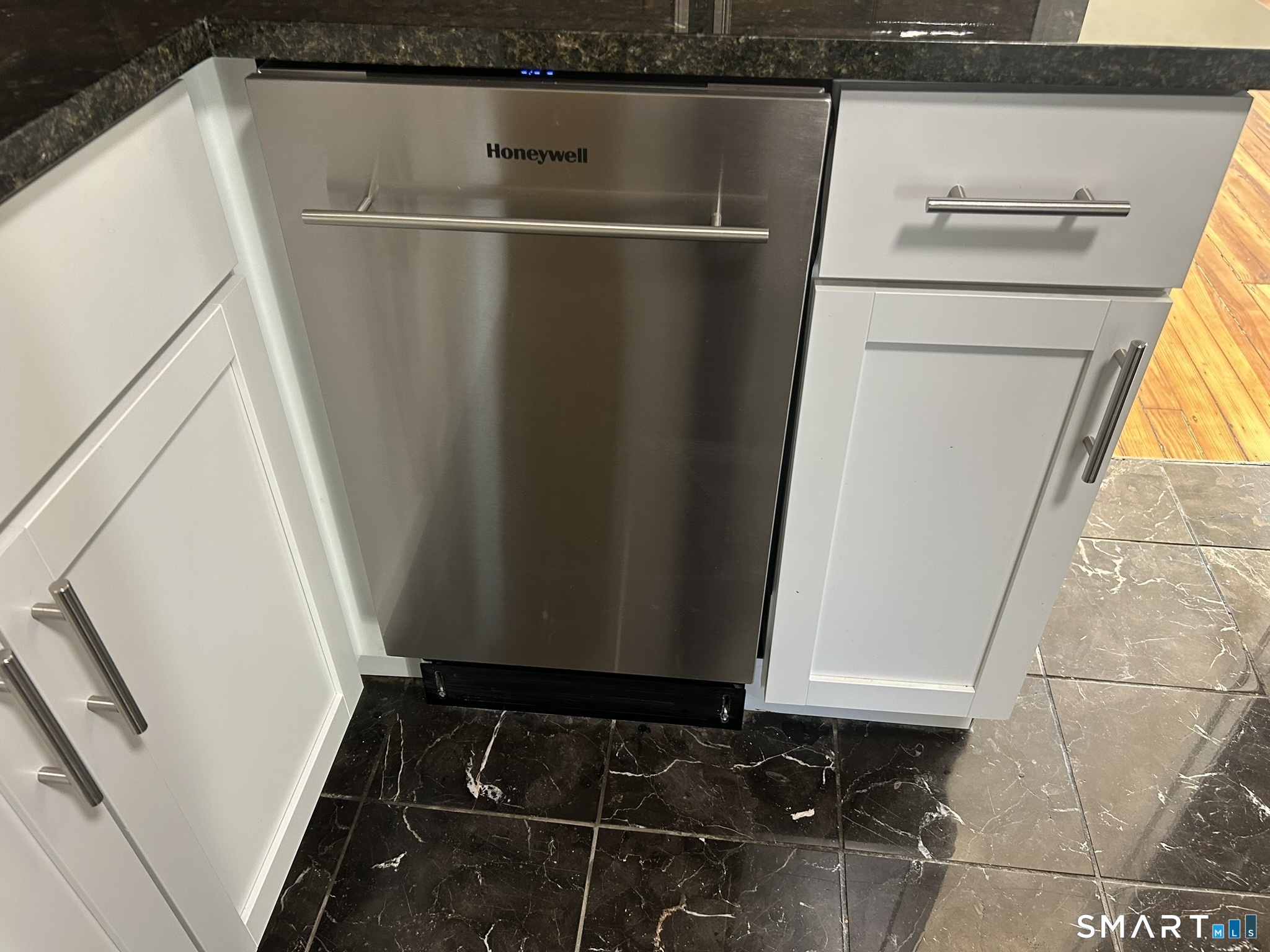101 High Street, Unit 2 East Haven, CT 06512 - Photo 8 of 25