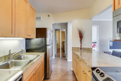 $295,000 | 400 North LaSalle Drive, Unit 1912, Chicago, IL 60654