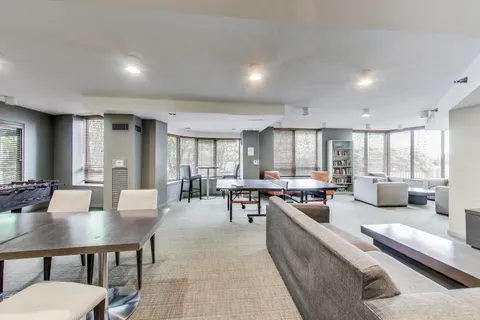 $295,000 | 400 North LaSalle Drive, Unit 1912, Chicago, IL 60654