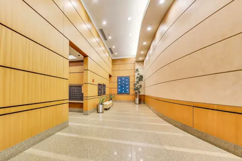 $295,000 | 400 North LaSalle Drive, Unit 1912, Chicago, IL 60654