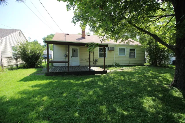 $135,000 | 27241 Woodmont Street, Roseville, MI 48066