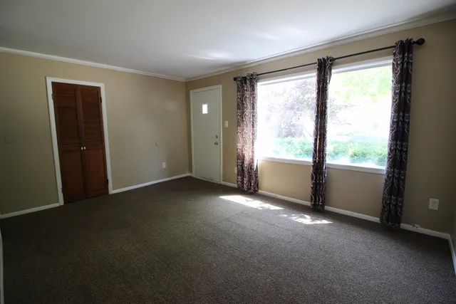 $135,000 | 27241 Woodmont Street, Roseville, MI 48066