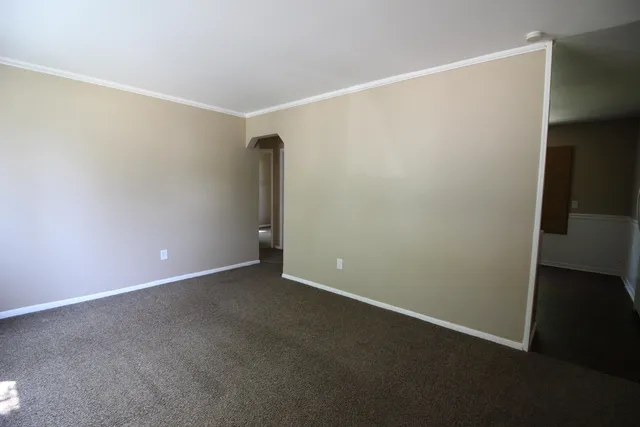 $135,000 | 27241 Woodmont Street, Roseville, MI 48066