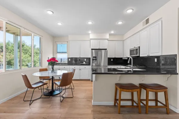 $1,549,900 | 3722 Sandpoint Court, Carlsbad, CA 92010