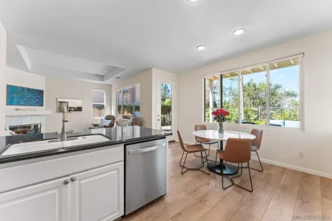 $1,549,900 | 3722 Sandpoint Court, Carlsbad, CA 92010