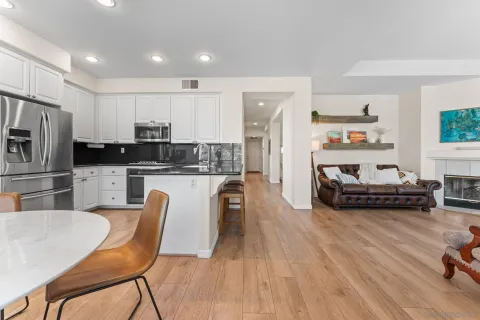 $1,549,900 | 3722 Sandpoint Court, Carlsbad, CA 92010