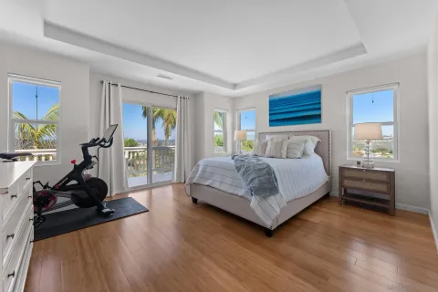 $1,549,900 | 3722 Sandpoint Court, Carlsbad, CA 92010