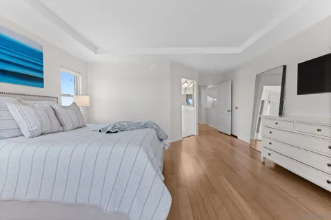 $1,549,900 | 3722 Sandpoint Court, Carlsbad, CA 92010