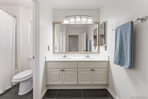 $1,549,900 | 3722 Sandpoint Court, Carlsbad, CA 92010