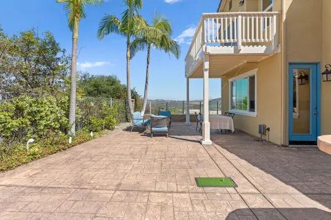 $1,549,900 | 3722 Sandpoint Court, Carlsbad, CA 92010