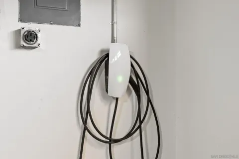 $1,549,900 | 3722 Sandpoint Court, Carlsbad, CA 92010