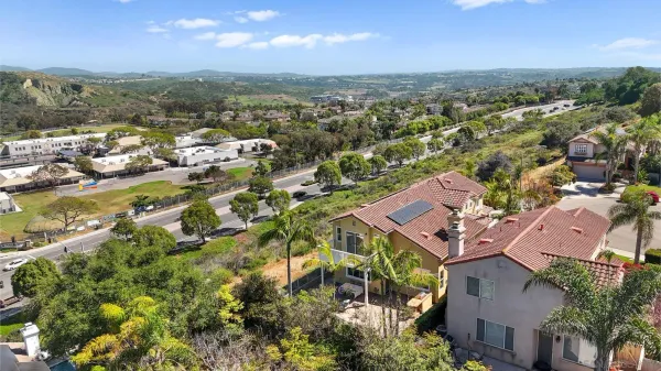 $1,549,900 | 3722 Sandpoint Court, Carlsbad, CA 92010
