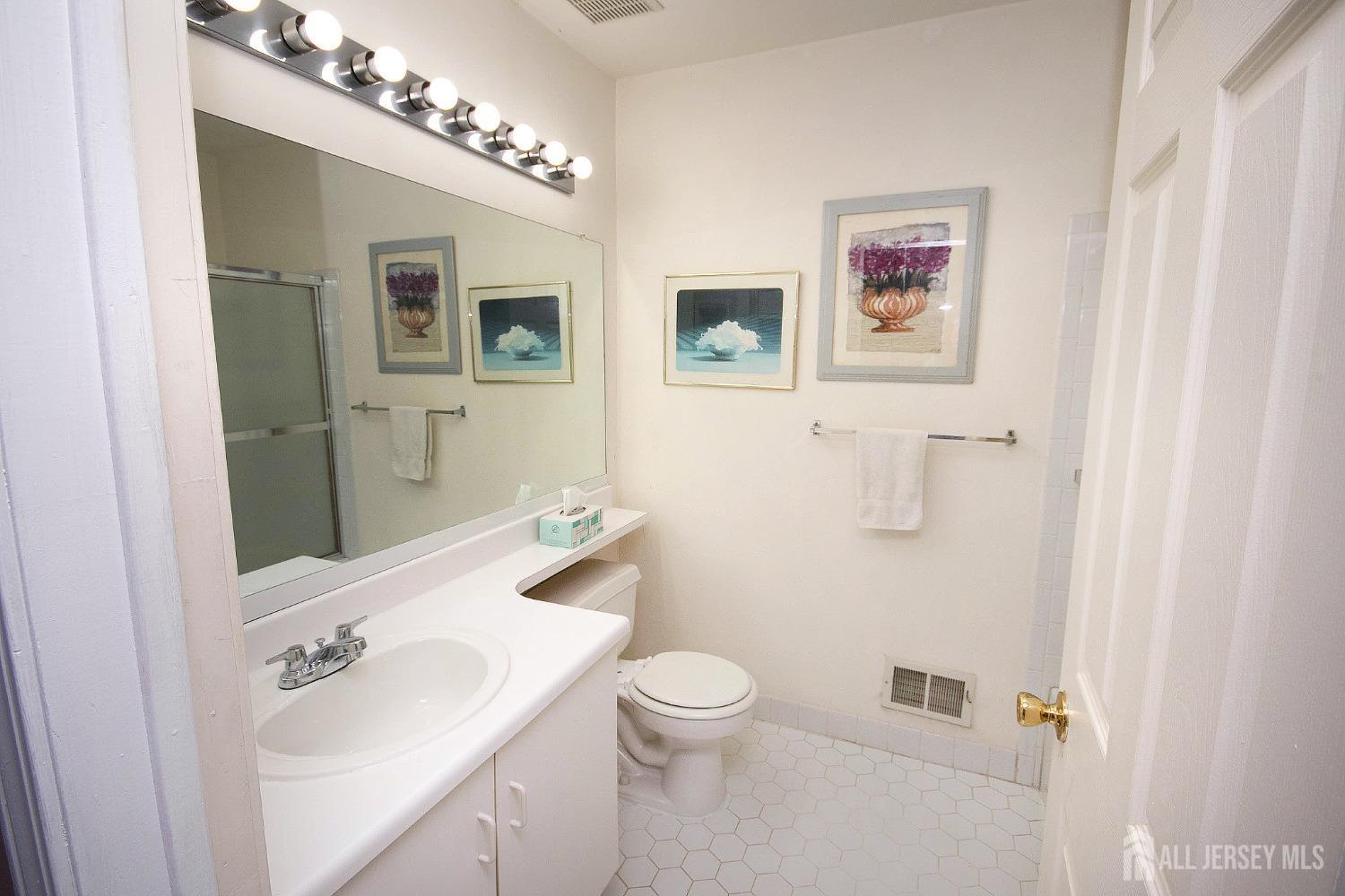 47 Alpine Road Holmdel, NJ 07733 - Photo 14 of 26