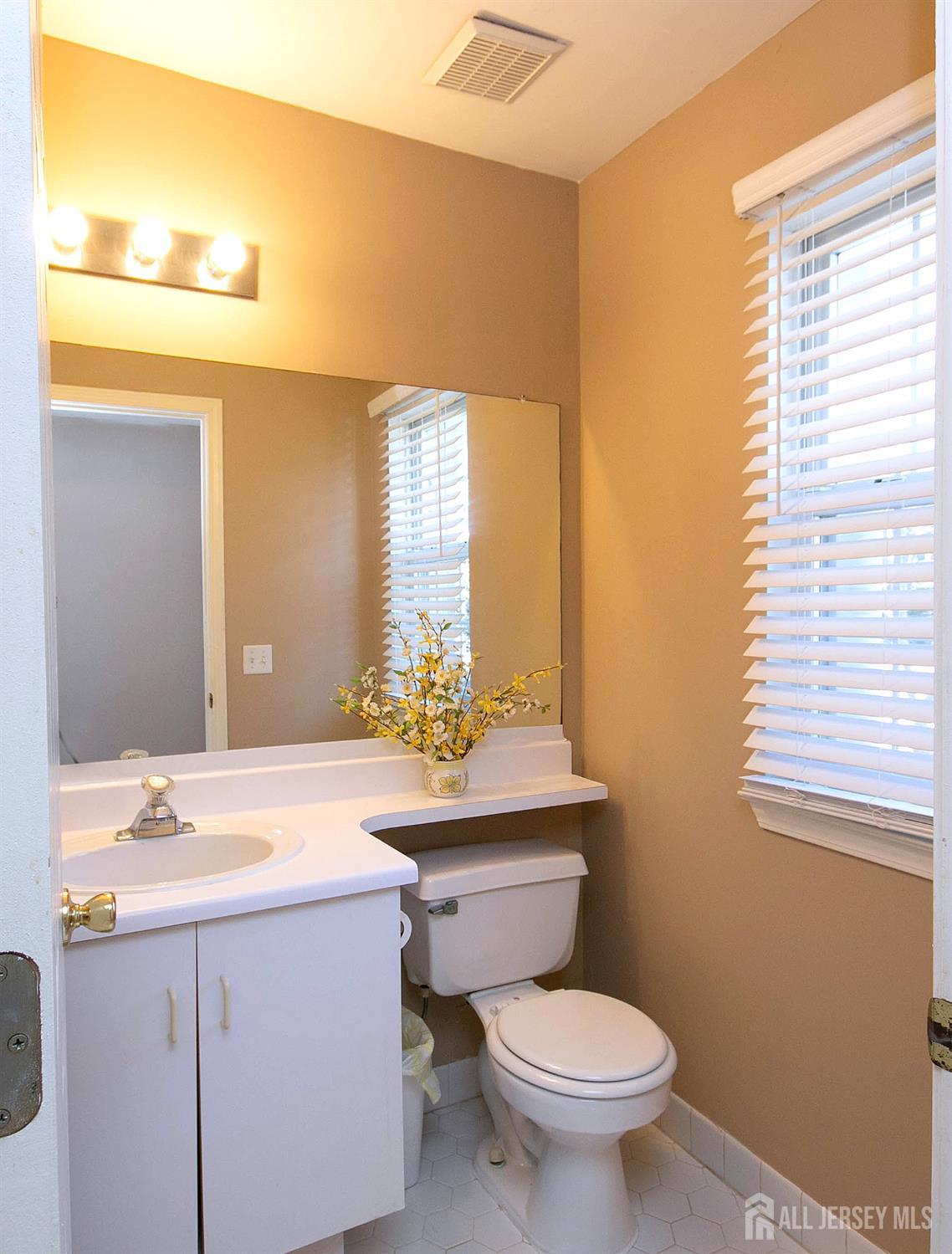 47 Alpine Road Holmdel, NJ 07733 - Photo 5 of 26