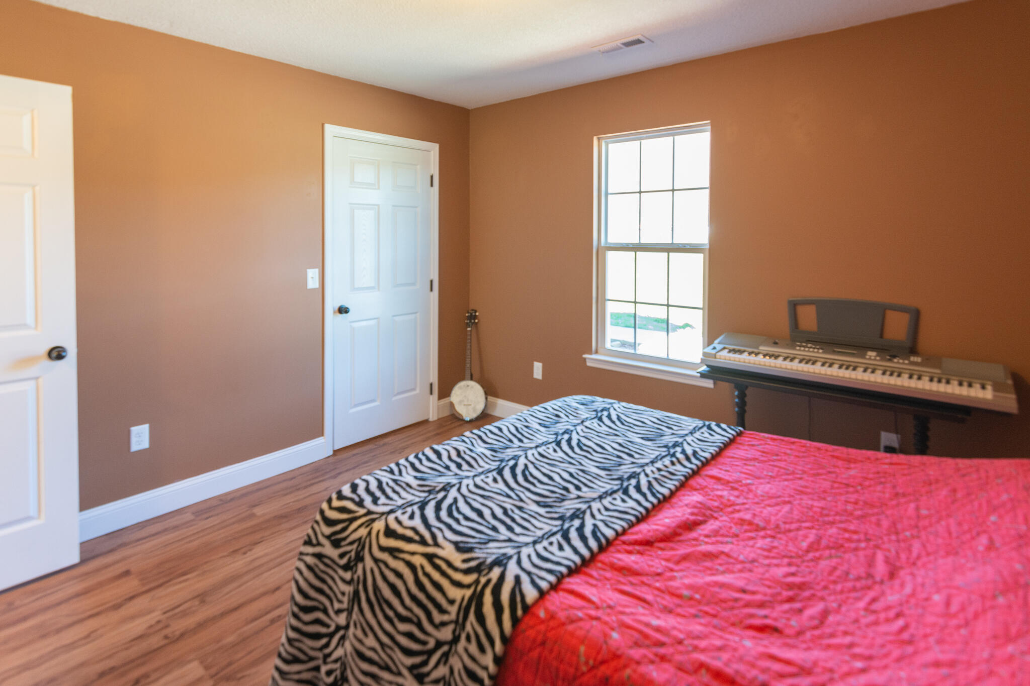 2090 West Valley Road Whitwell, TN 37397 - Photo 25 of 34 2nd Bedroom 2