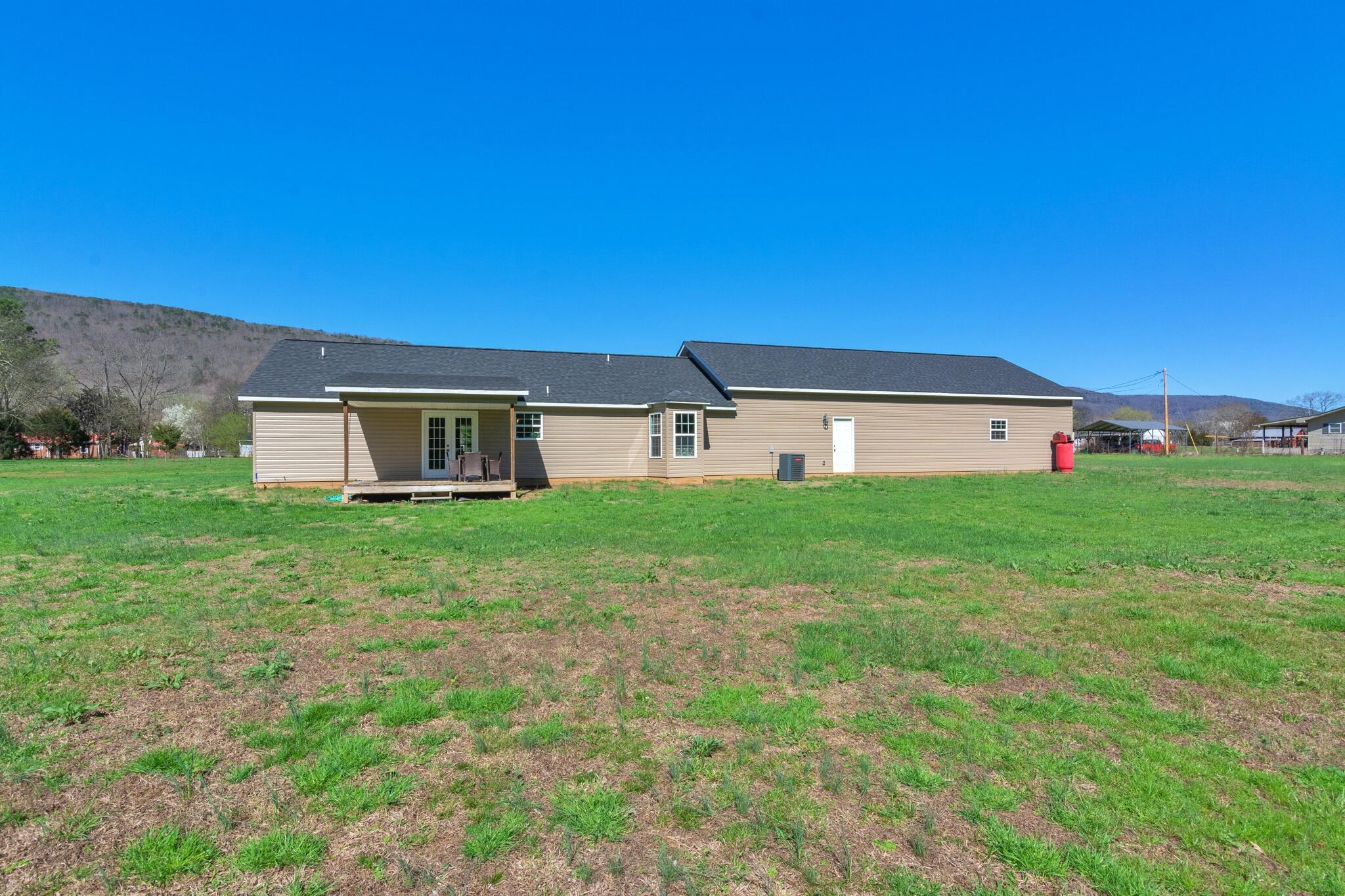 2090 West Valley Road Whitwell, TN 37397 - Photo 27 of 34 Back View of home