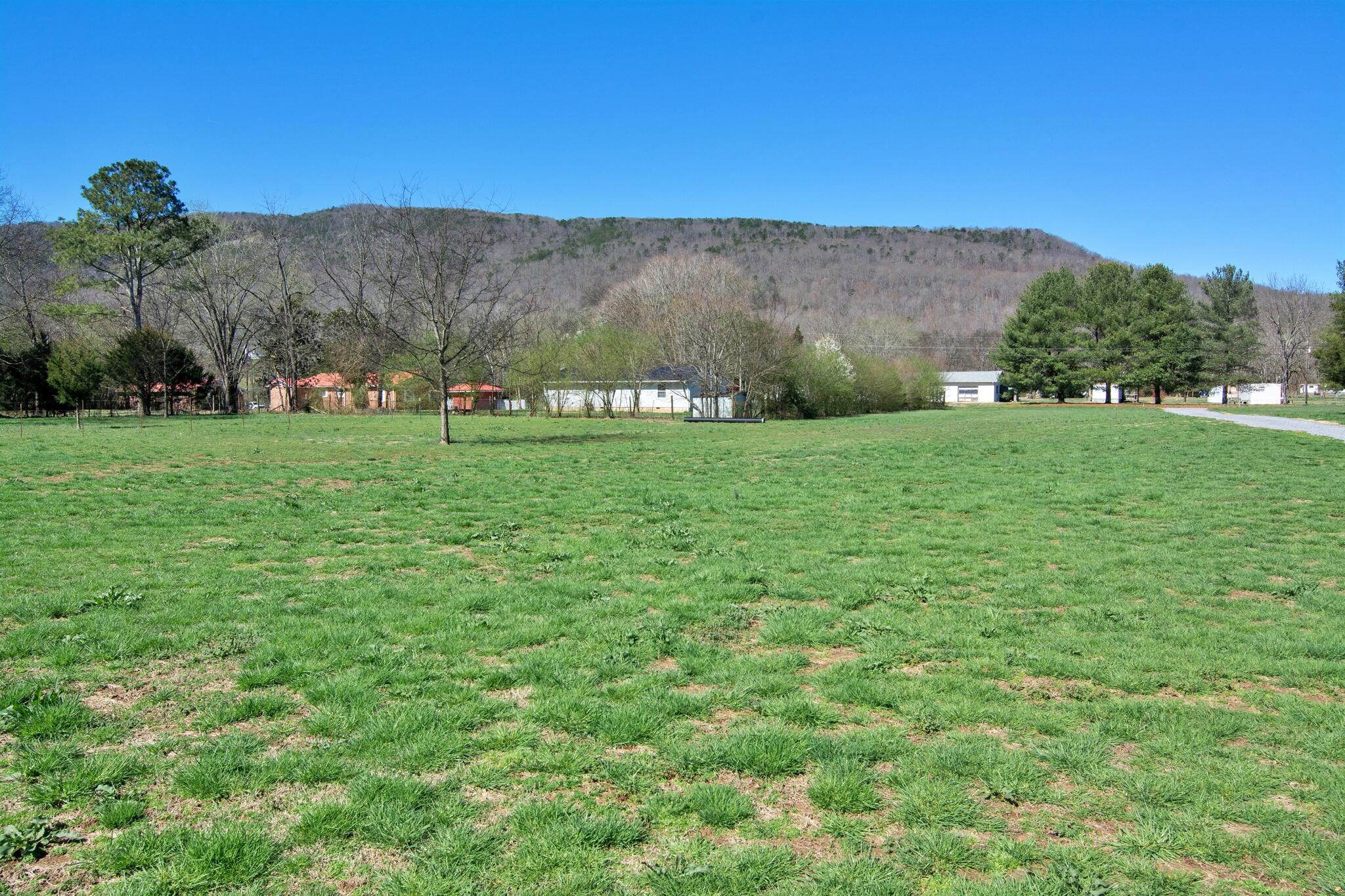 2090 West Valley Road Whitwell, TN 37397 - Photo 3 of 34 Mountain View