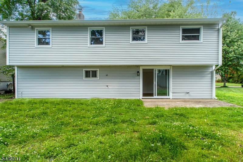 104 Marmora Road Parsippany, NJ 07054 - Photo 4 of 38
