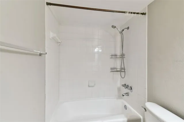 $1,600 | 5306 Santa Rosa Court, Unit 342, Tampa, FL 33609