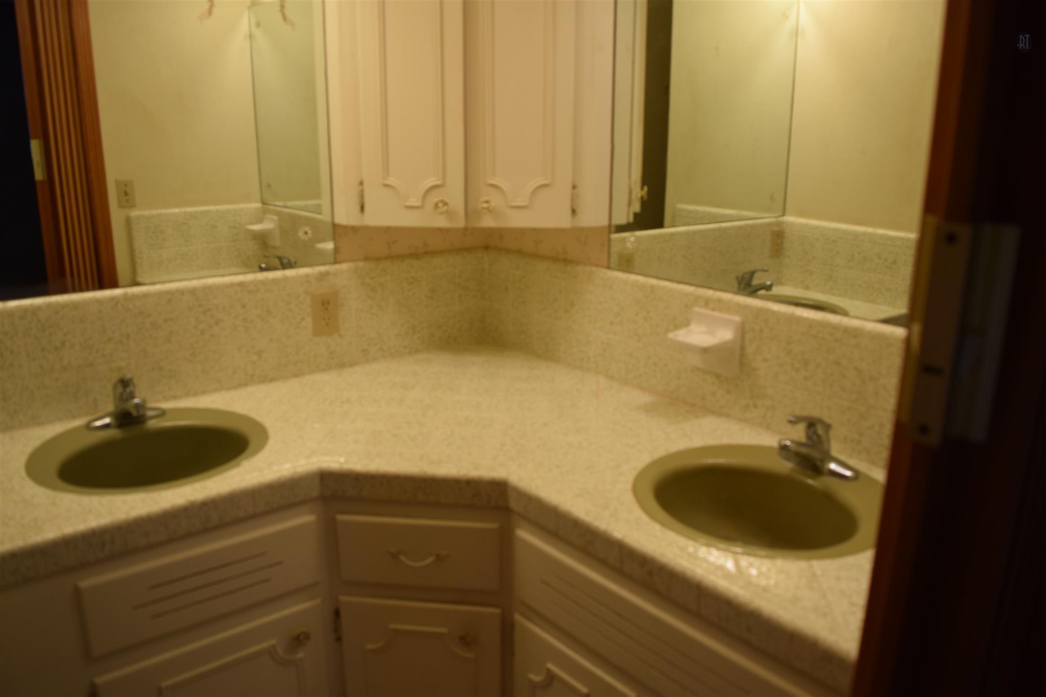 1460 Trace Creek Road McEwen, TN 37101 - Photo 11 of 13 Gallery Image 11