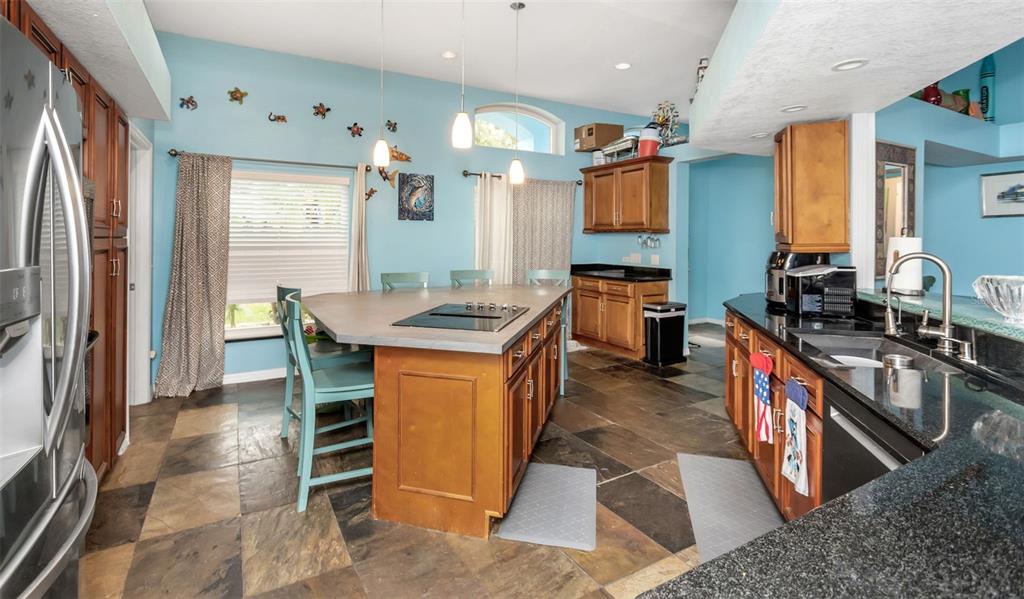 424 Island Cay Way Apollo Beach, FL 33572 - Photo 12 of 95