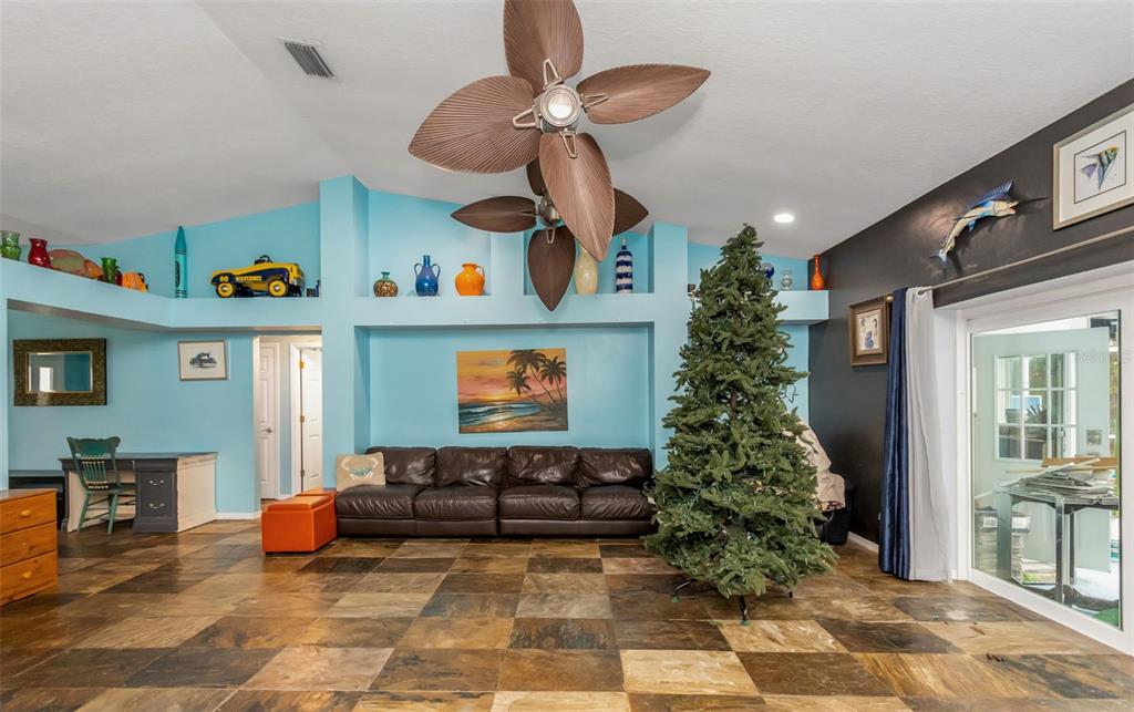 424 Island Cay Way Apollo Beach, FL 33572 - Photo 18 of 95