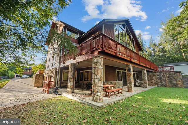 $2,499,000 | 6525 76th Street, Cabin John, MD 20818