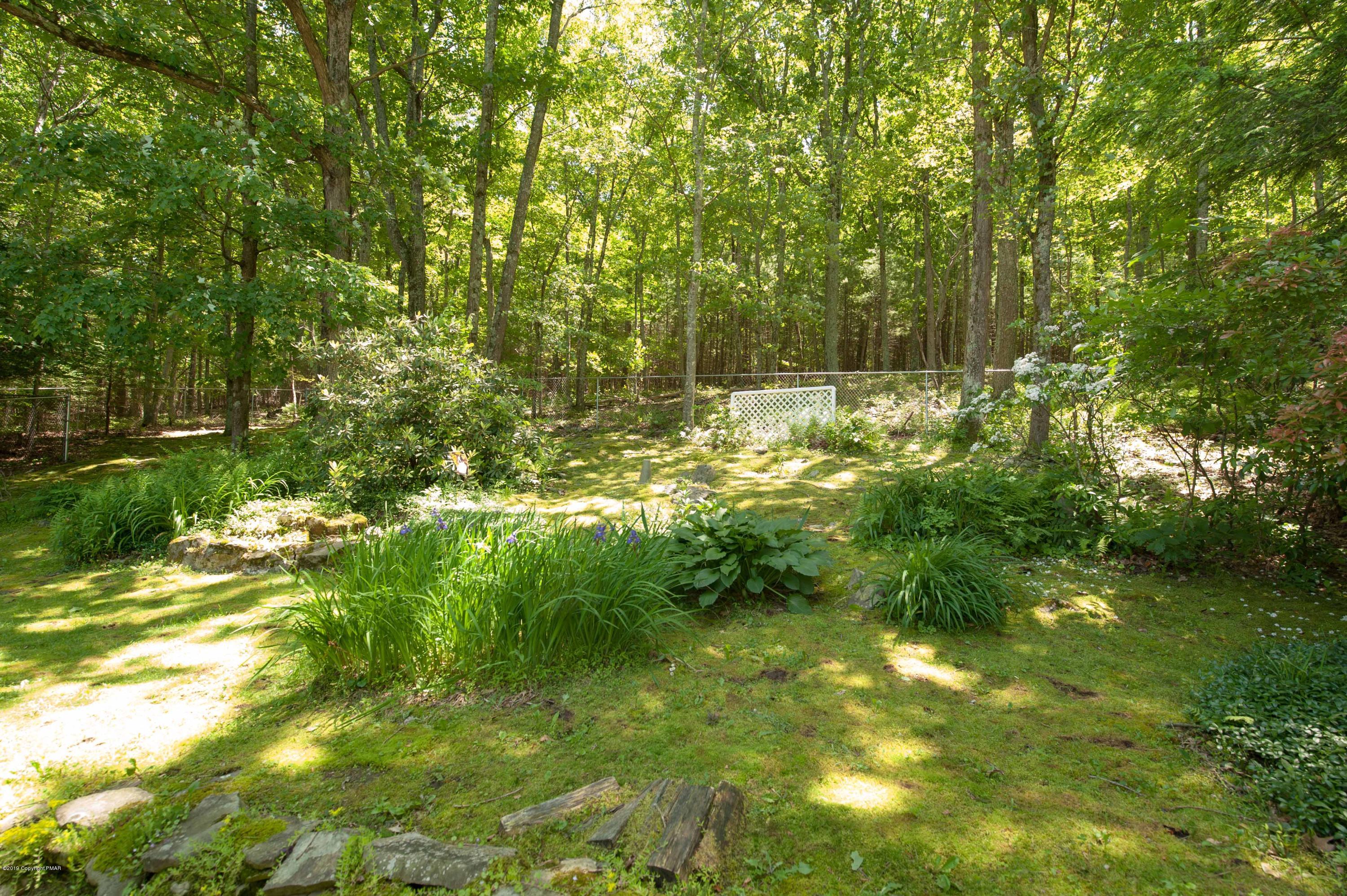 270 Gould Development Road Saylorsburg, PA 18353 - Photo 12 of 52 Fenced in yard