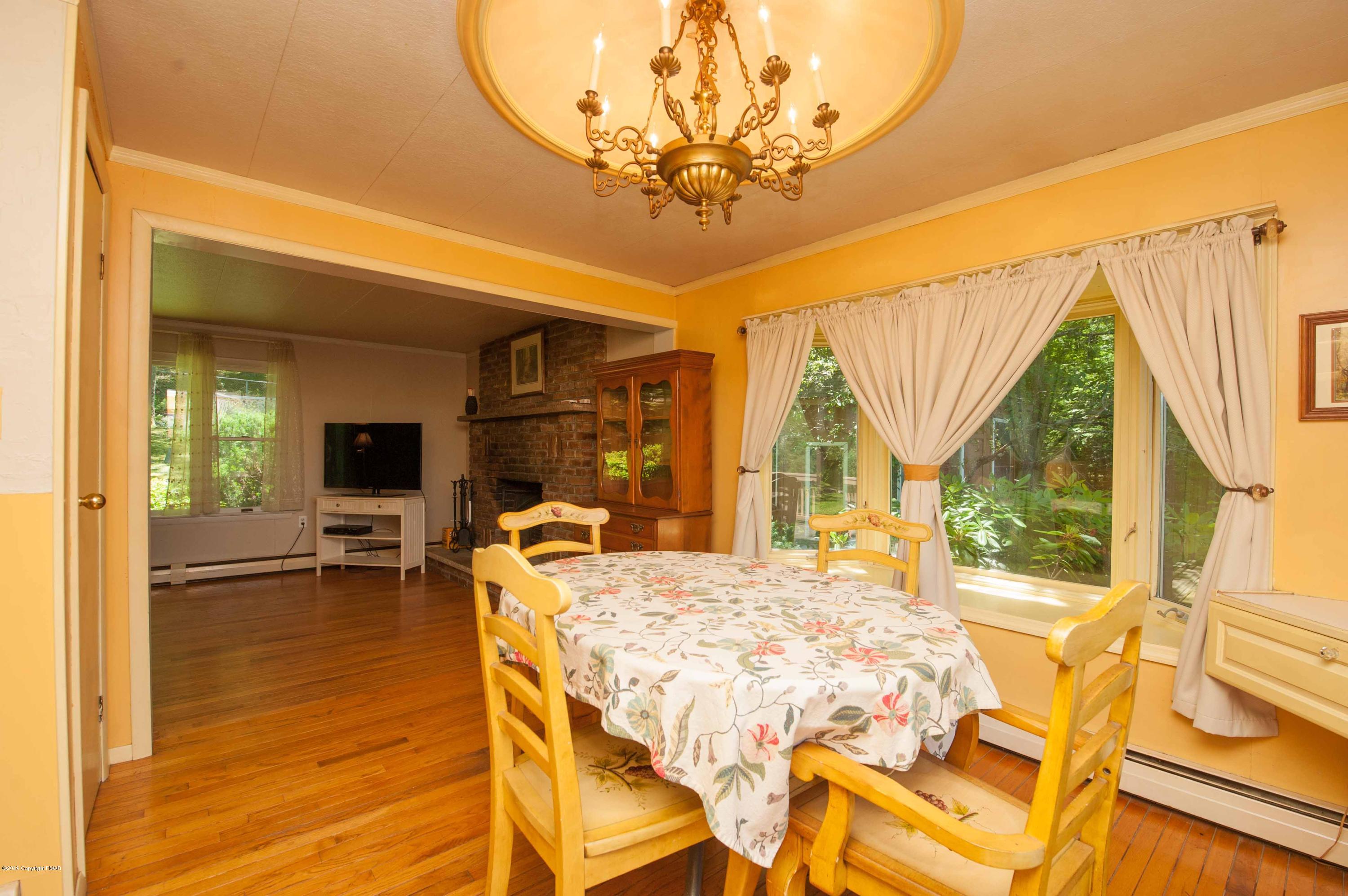 270 Gould Development Road Saylorsburg, PA 18353 - Photo 28 of 52 Dining room