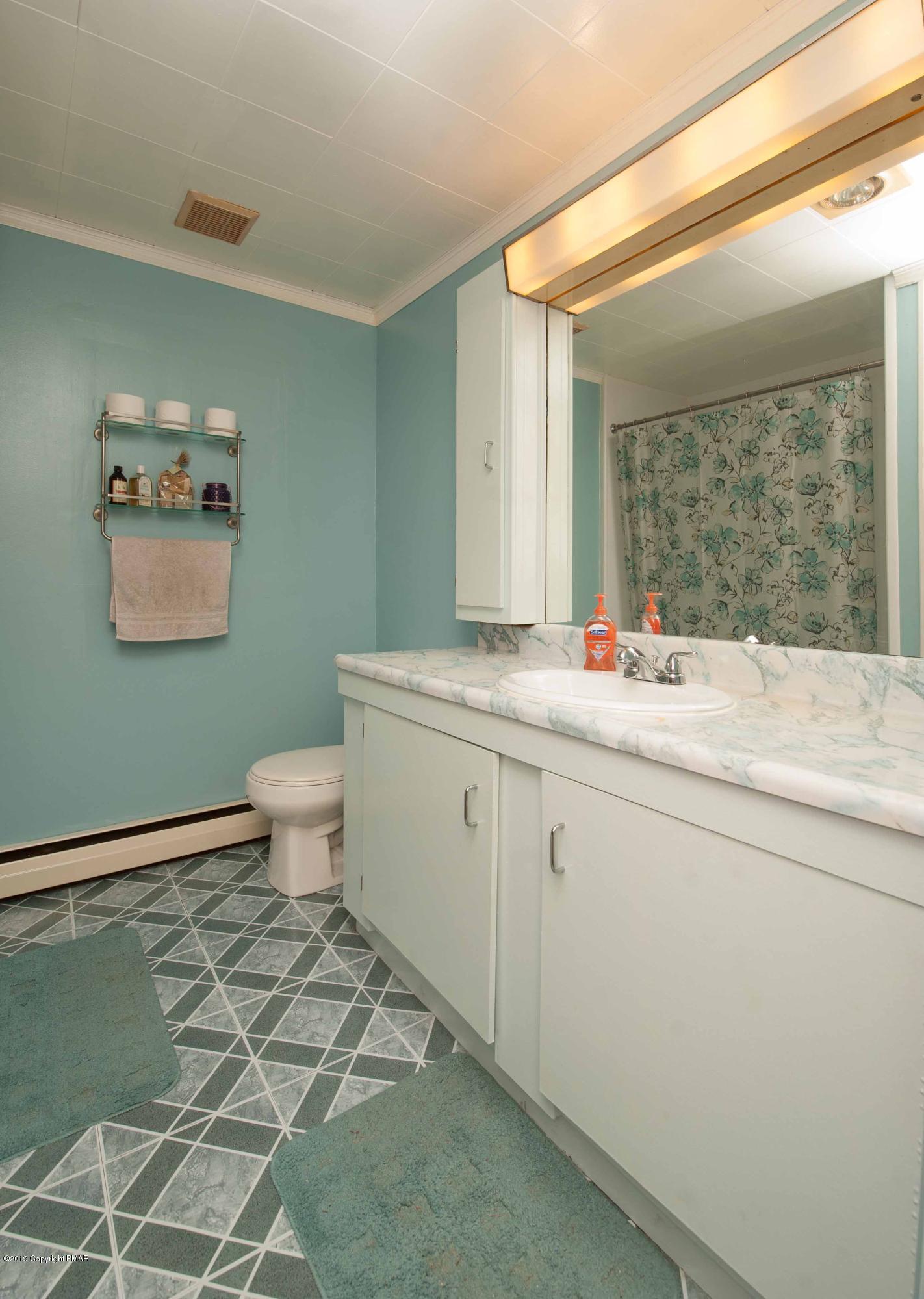 270 Gould Development Road Saylorsburg, PA 18353 - Photo 35 of 52 Main Bath