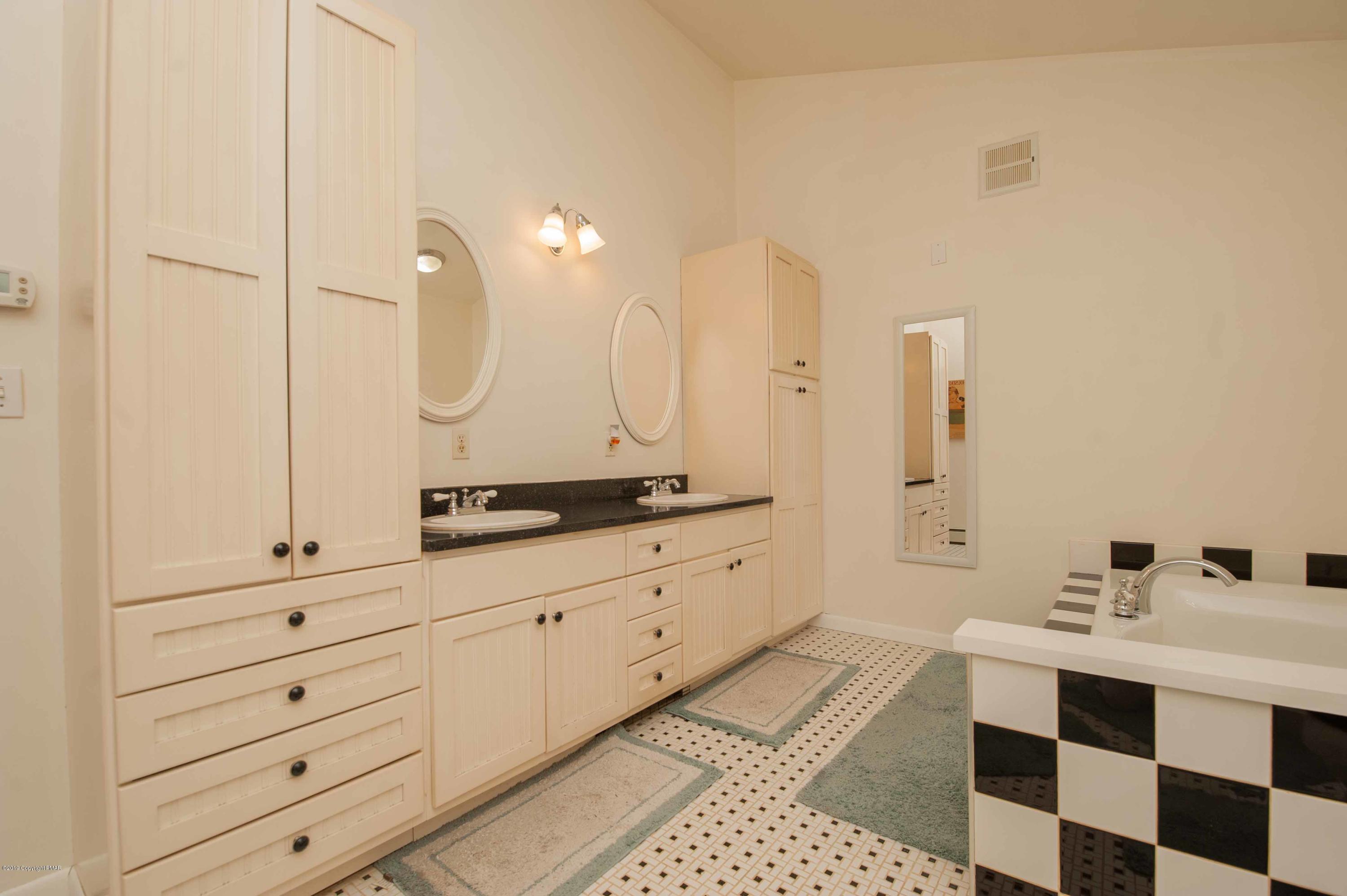 270 Gould Development Road Saylorsburg, PA 18353 - Photo 43 of 52 Master bath suite