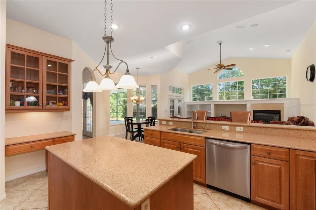 8476 Southwest 10th Road Gainesville, FL 32607 - Photo 10 of 33 Gallery Image 10