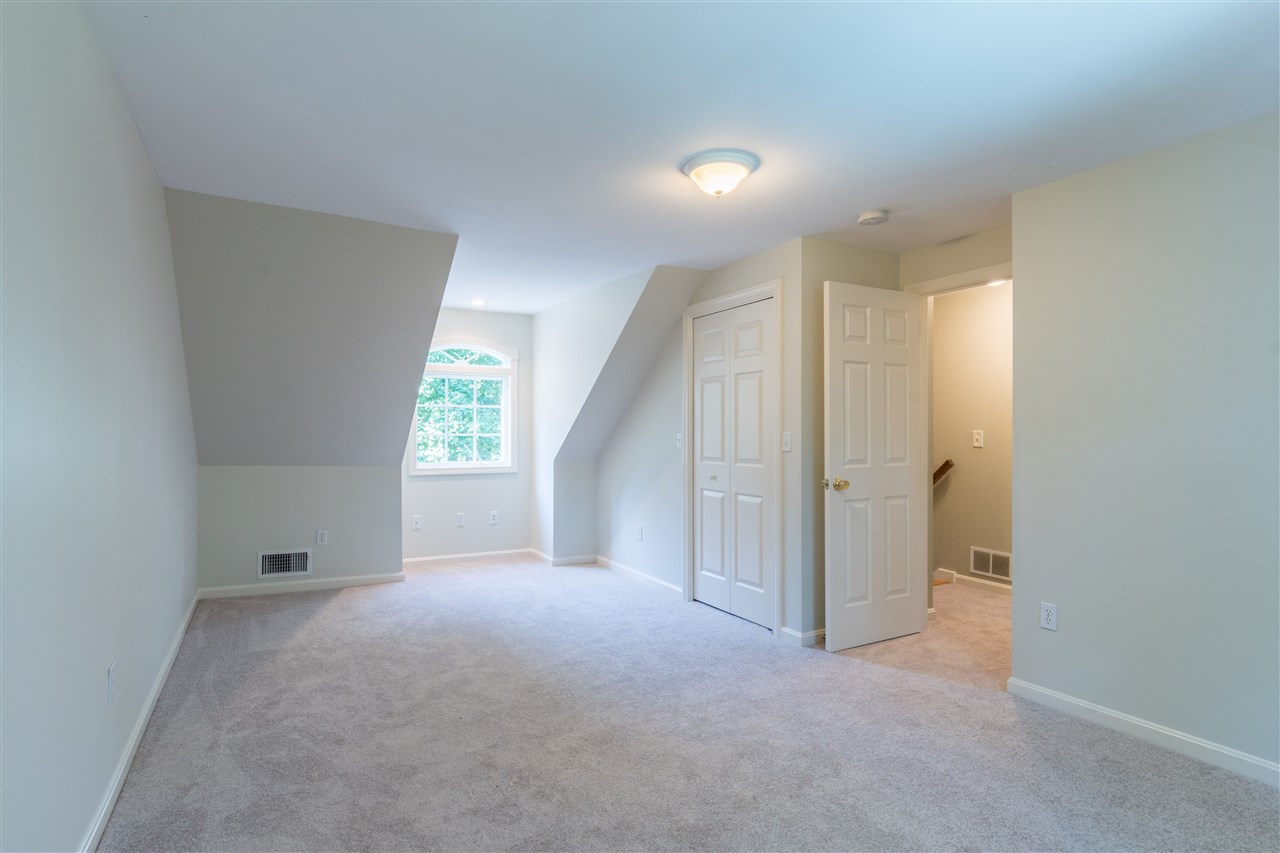 193 Federal Hill Road Hollis, NH 03049 - Photo 17 of 31 Gallery Image 17