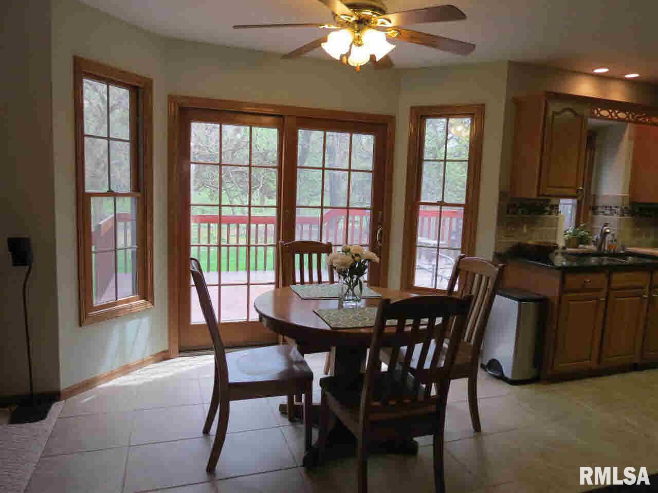 2087 Plum Tree Road Bettendorf, IA 52722 - Photo 11 of 24 Gallery Image 11