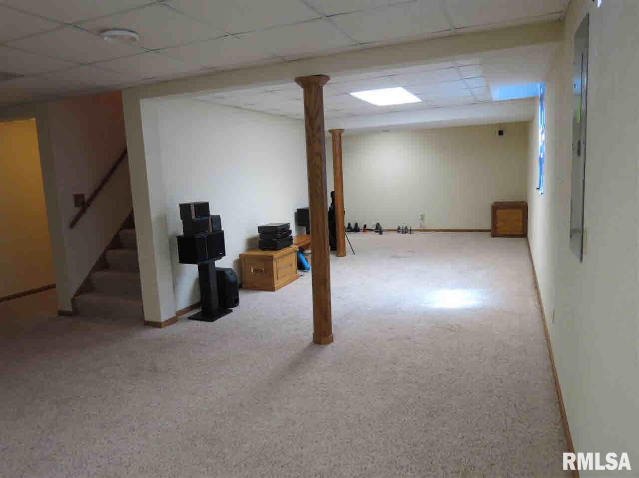 2087 Plum Tree Road Bettendorf, IA 52722 - Photo 16 of 24 Gallery Image 16